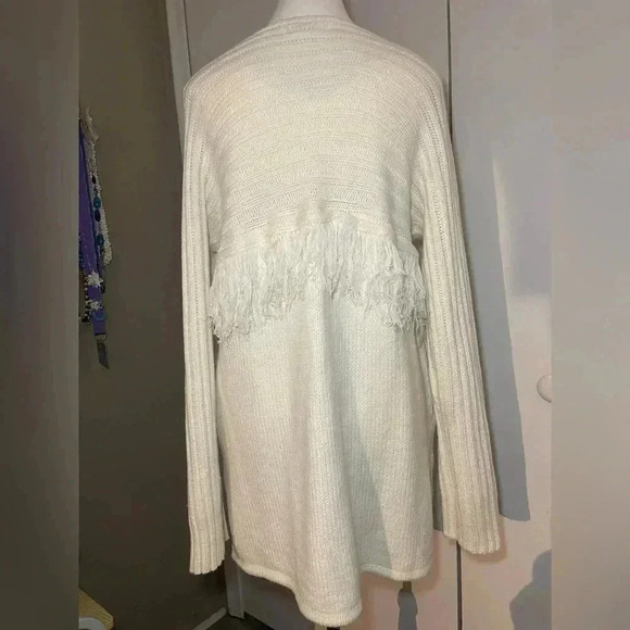 Listicle knit Sweater size medium - Picture 4 of 7